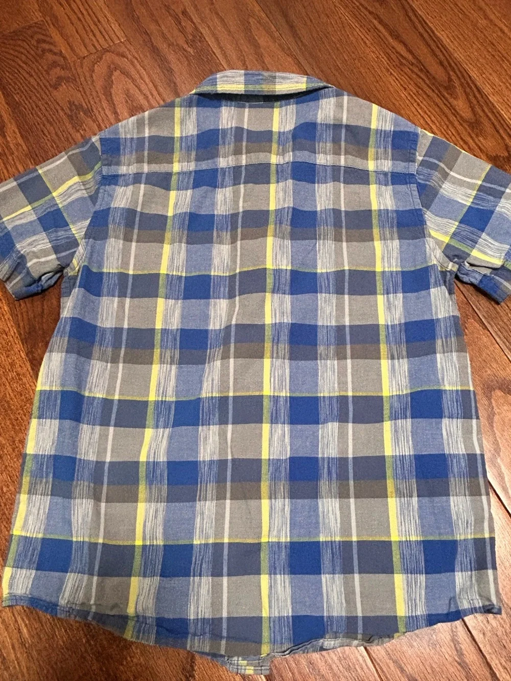 Mossimo Supply Co. Short Sleeve Blue Plaid Button-Up Shirt size m (8/10)
